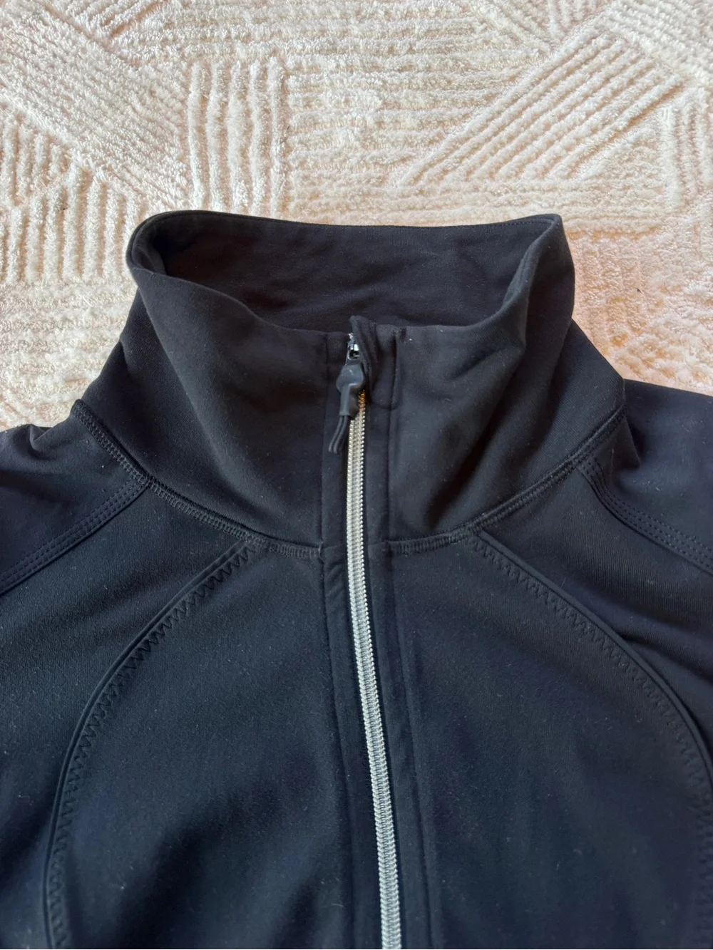 Lululemon Black Define Jacket Full Zip Luon Size 8 Activewear Yoga